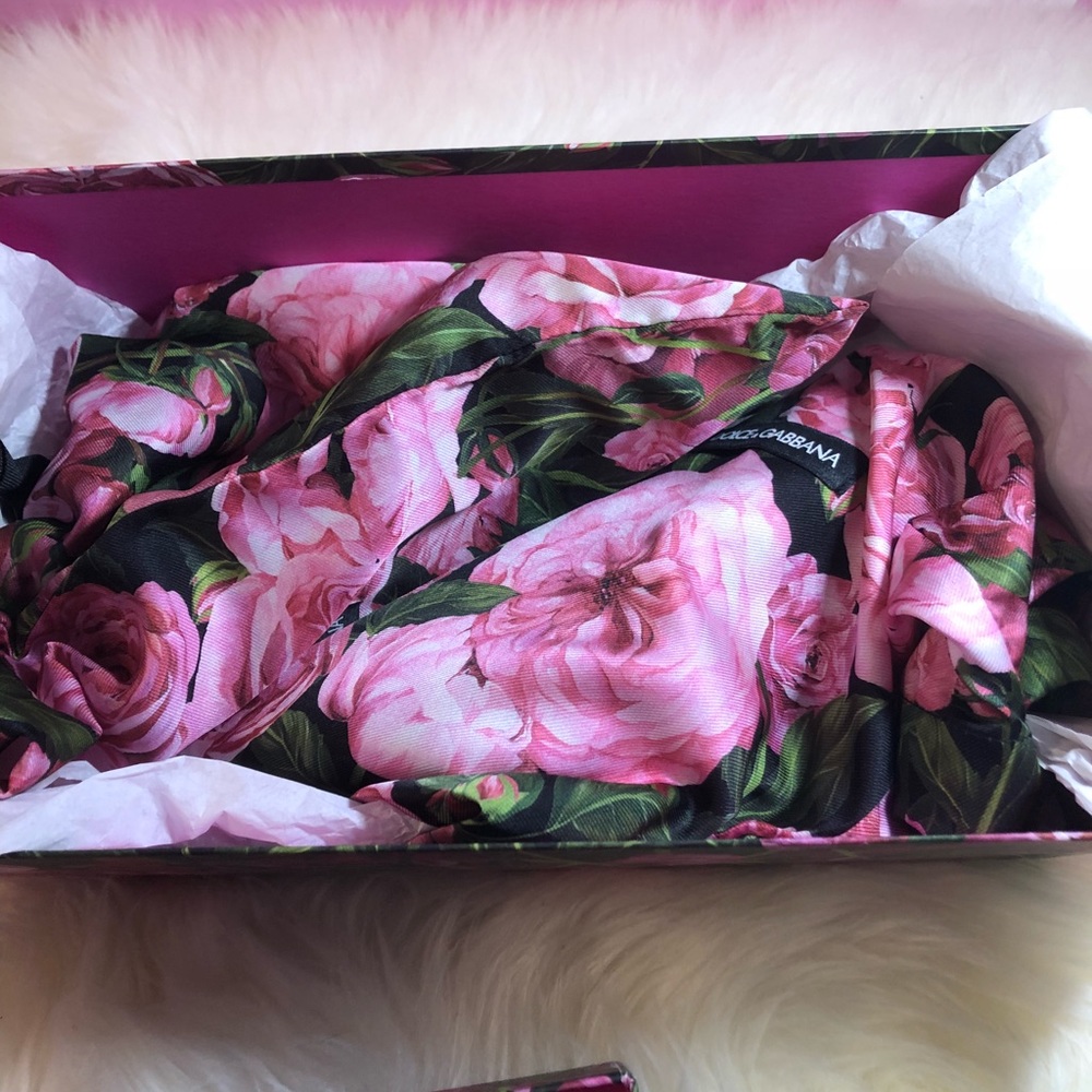 【sold】New Authentic Dolce&Gabbana Floral Pumps - Picture 8 of 8